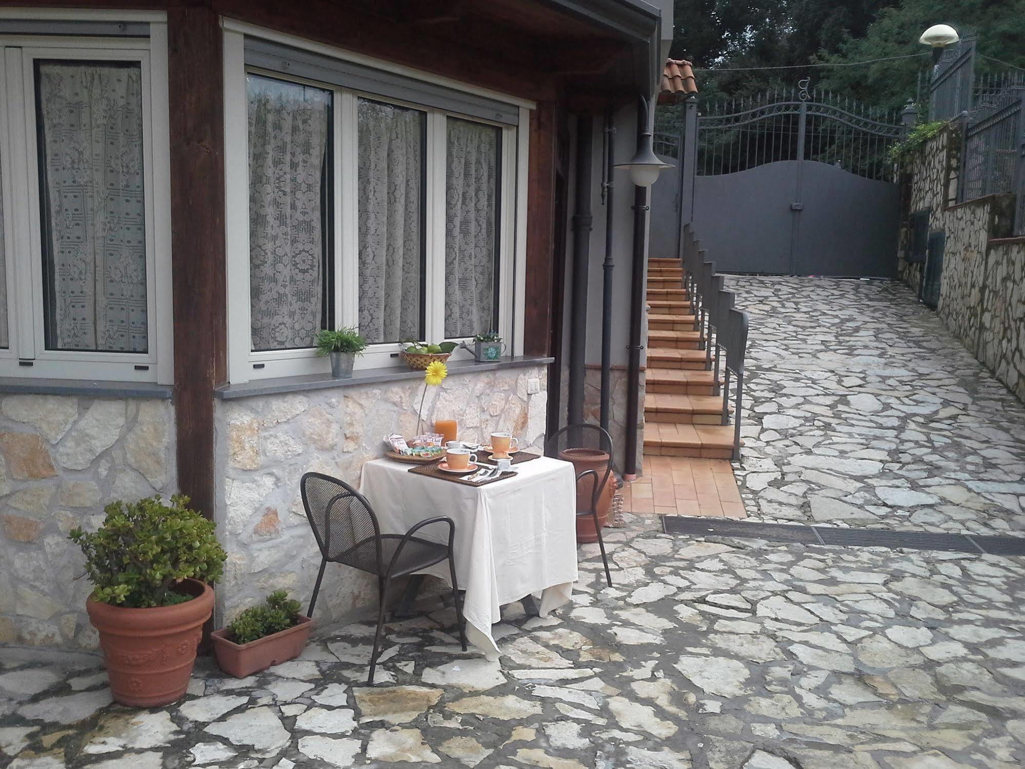 I Giardini Di Capodimonte 2 Bed and Breakfast Νάπολη Εξωτερικό φωτογραφία